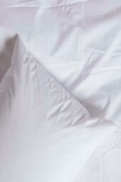 Homescapes Waterproof Pillow Protectors 80 x 80 cm, Pack of 4 in White - Size: 80 x 80 cm - thumbnail 6