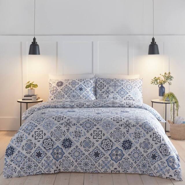 Portfolio Home Porto Geometric Bohemian Duvet Cover Quilt Set With Pillow Case in Blue - Size: Single - image 1