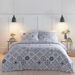 Portfolio Home Porto Geometric Bohemian Duvet Cover Quilt Set With Pillow Case in Blue - Size: Single