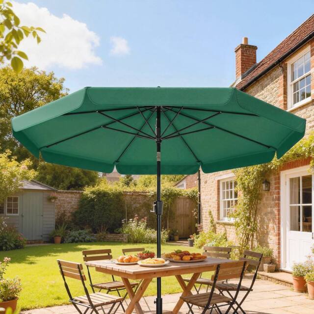 OUTSUNNY 3 m Garden Parasol with Tilt & Crank, UPF30+ Outdoor Table Umbrella in Green - Size: 3m