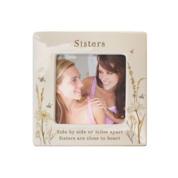 Personalised Memento Company Women's Personalised Bees & Daisy Ceramic 4x4 Frame in Beige - thumbnail 6