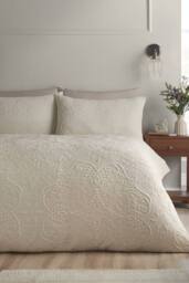 Catherine Lansfield 'Amelia Jacquard' Duvet Cover Set in Cream - Size: Double - thumbnail 1
