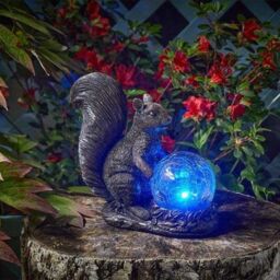 Marco Paul Resin Squirrel Solar Powered Garden Ornament with Crystal Ball 22cm - thumbnail 1