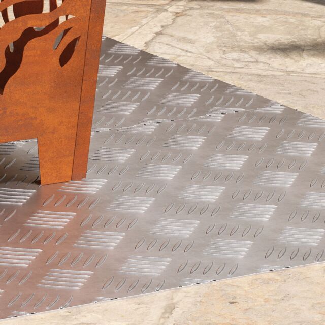 Berkfield Home Aluminum Checker Plates 2 pcs Anti-Slip 100x50 cm in Grey - Size: Medium - image 1