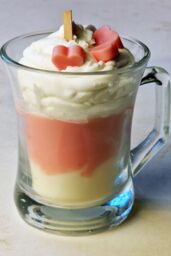 Afewhometruths Strawberry Frappe Lookalike Scented Candle in Pink - Size: 100ml - thumbnail 2