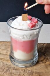 Afewhometruths Strawberry Frappe Lookalike Scented Candle in Pink - Size: 100ml