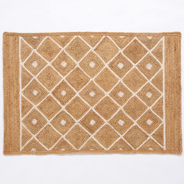 Esselle Prestbury Diamond Handbraided Rug in Natural - Size: 120 cm x 170 cm - image 1