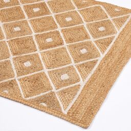 Esselle Prestbury Diamond Handbraided Rug in Natural - Size: 120 cm x 170 cm - thumbnail 3
