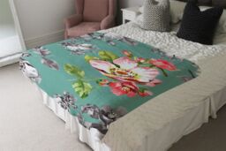 Benjamin Tate Design Bright Flower On Green Blanket in Natural - Size: 120 cm x 150 cm - thumbnail 3