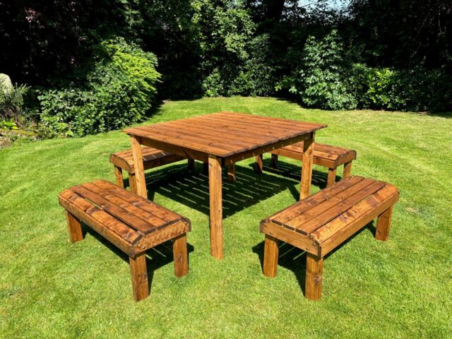 Charles Taylor Trading Knights 8 Seater Table Set in Brown