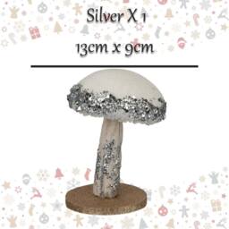 VFM e-Store Christmas Velvet Mushroom Decoration 13cm x 9cm Silver X 1 - Size: 13 cm x 9 cm - thumbnail 2
