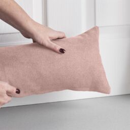 Luxury Living Velvet Chenille Draught Excluder in Pink - Size: 90 cm x 15 cm - thumbnail 3