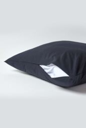 Homescapes Continental Egyptian Cotton Pillowcase 200 TC, 80 x 80 cm in Black - thumbnail 3