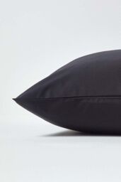 Homescapes Continental Egyptian Cotton Pillowcase 200 TC, 80 x 80 cm in Black - thumbnail 2