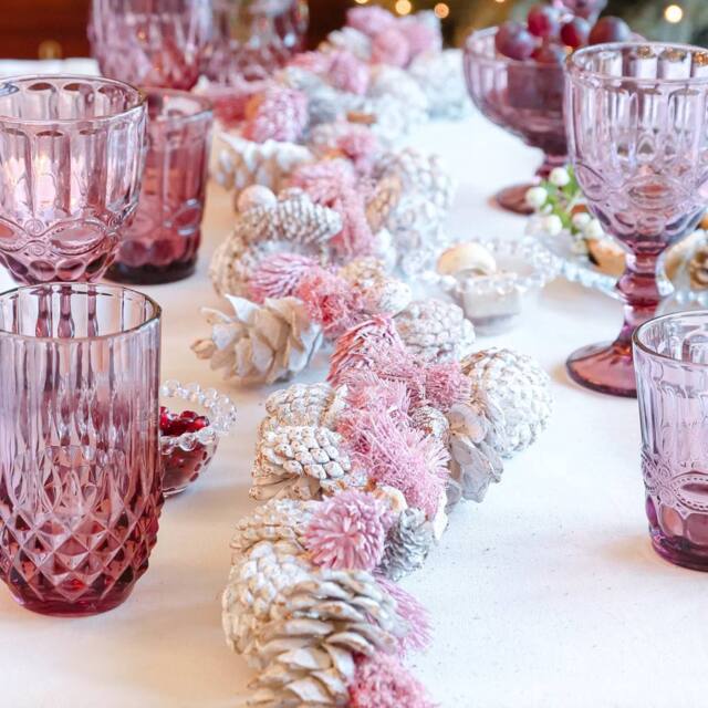 Dibor Dining Table Centrepiece Pine Cone & Pink Bauble Table Decor Garland - Size: Large - image 1