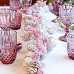 Dibor Dining Table Centrepiece Pine Cone & Pink Bauble Table Decor Garland - Size: Large - thumbnail 1