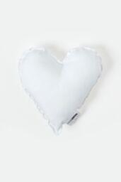 Homescapes Super Microfibre Heart Shaped Cushion Pad - Cushion Filler & Inserts in White - Size: 30 cm x 30 cm