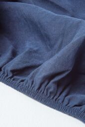 Homescapes Luxury Soft Plain Linen Deep Fitted Sheet 18 inch Deep in Navy - Size: Single Fitted - thumbnail 5