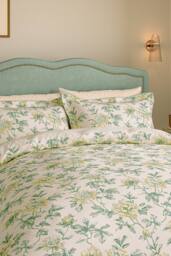 V&A 'Peony Blossom' Cotton Duvet Cover Set in Green - Size: Single - thumbnail 2