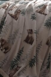 Dreams & Drapes 'Bear Walks' Soft Fleece With Sherpa Reverse Throw in Natural - Size: 150 cm × 200 cm - thumbnail 4