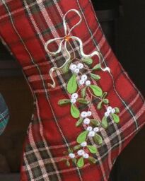 Dibor Set of 4 Mistletoe Highland Tartan Xmas Gift Christmas Stocking in Red - Size: 4 Pack - thumbnail 3