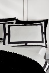 Catherine Lansfield 'So Soft Mono Panel' Duvet Cover Set in Cream - Size: Single - thumbnail 2