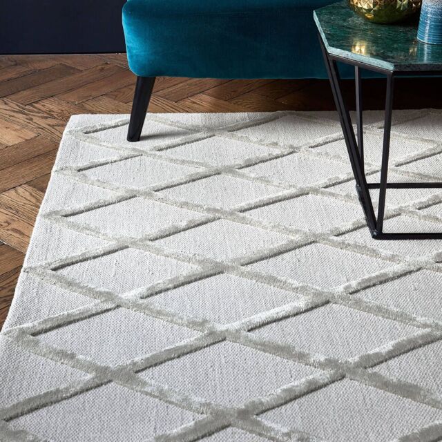 The Rug Shop UK Silver Handmade Geometric Luxurious Easy to Clean Area Rug - Size: 200 cm x 290 cm - image 1