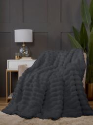 Rapport Home Chunky Ribbed Soft & Cozy Fur Throw (150x200 cm) in Charcoal - Size: 150 cm × 200 cm
