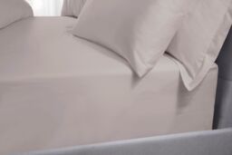 The Linen Consultancy 'TLC 5 Star Hotel Concept' 250TC Cotton Percale Extra Deep Fitted Sheet & Pair of Standard Pillowcases Set - Size: King Fitted - thumbnail 1
