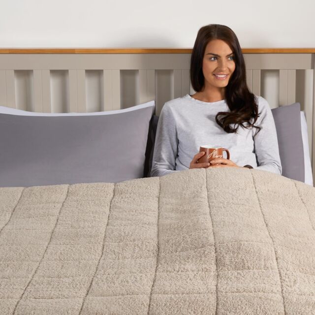 OHS Teddy Fleece Sensory Sleep Therapy Weighted Blanket 150 x 200 cm 8kg in Natural - Size: 150 cm x 200 cm - image 1