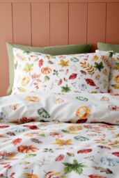 Catherine Lansfield 'Autumn Pumpkins' Reversible Duvet Cover Set in Orange - Size: Double - thumbnail 3