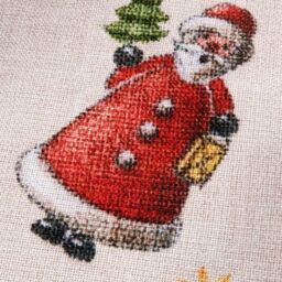 THE RUGS Villeroy & Boch Toys Delight Rug - Thin, Non-Slip, Durable Design in Red - Size: 150 cm diameter - thumbnail 4