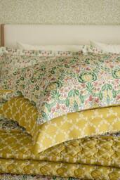 Morris & Co 'Little Chintz' Cotton Percale Duvet Cover Set in Green - Size: Super King - thumbnail 4