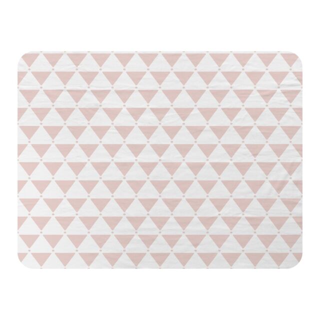Benjamin Tate Design Pink Triangles Blanket in Natural - Size: 120 cm x 150 cm - image 1