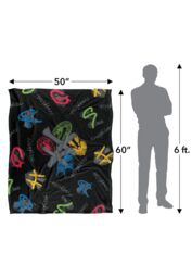 Warner Brothers Harry Potter Graffiti Pattern Blanket 152 x 127 cm in White - thumbnail 5