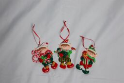 Shatchi Christmas Tree Hanging Decorations Homes Decorated with Cup Cake Candy Santa Snowman Teddy 3pc - thumbnail 1