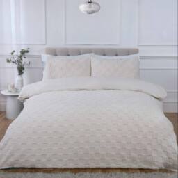 Rapport Home Luxury Check Teddy Polyester Fleece Duvet Cover Set with Pillowcase in Cream - Size: King - thumbnail 1