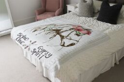 Benjamin Tate Design Horse With Flower Chic Blanket in Natural - Size: 120 cm x 150 cm - thumbnail 3