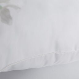 Snug City Microfibre Soft Pillow Pair Hollowfibre Filling Soft Non Allergenic Cover in White - thumbnail 3