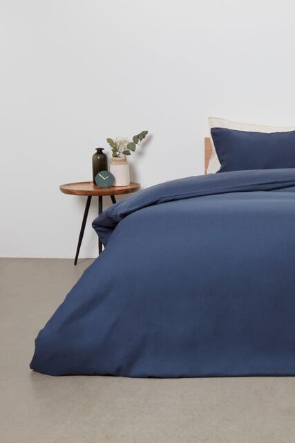 Panda London Panda Bamboo & French Linen Duvet Cover in Navy - Size: King - image 1