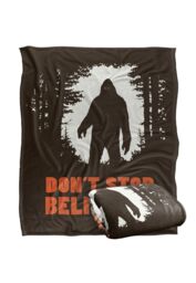 Ephemera Bigfoot Don'T Stop Believing Silky Touch Super Soft Throw Blanket 152 X 127 cm in White - thumbnail 2