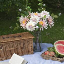 Lemon Pavilion Furniture and Decor Lush Pink Dahlia Artificial Flower - L6 x W18 x H70 cm - Pink - thumbnail 5