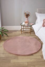 The Linen Consultancy TLC 5 Star Hotel Concept Luxury Faux Fur Blush Rug in Pink - Size: 60 cm x 100 cm - thumbnail 3