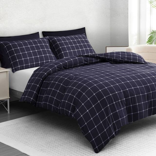 Grace Checkered Duvet Cover Set Premium Microfiber with Zipper Closure in Navy - Size: King - image 1