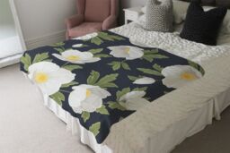 Benjamin Tate Design Winter Rose Blanket in Natural - Size: 120 cm x 150 cm - thumbnail 3