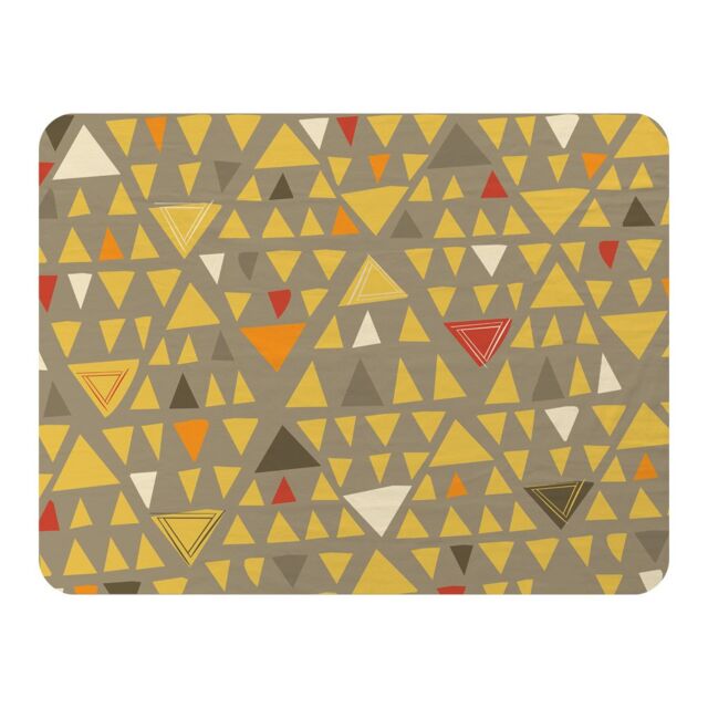 Benjamin Tate Design Yellow Geometric Triangles Blanket in Natural - Size: 120 cm x 150 cm - image 1