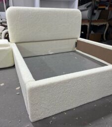 HOB Furniture Curved Lucian Bed, Boucle Teddy Fabric - Hb 117 Cm, Oat in Cream - Size: King - thumbnail 5
