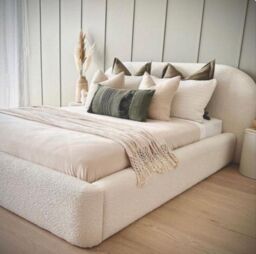 HOB Furniture Curved Lucian Bed, Boucle Teddy Fabric - Hb 117 Cm, Oat in Cream - Size: King - thumbnail 3