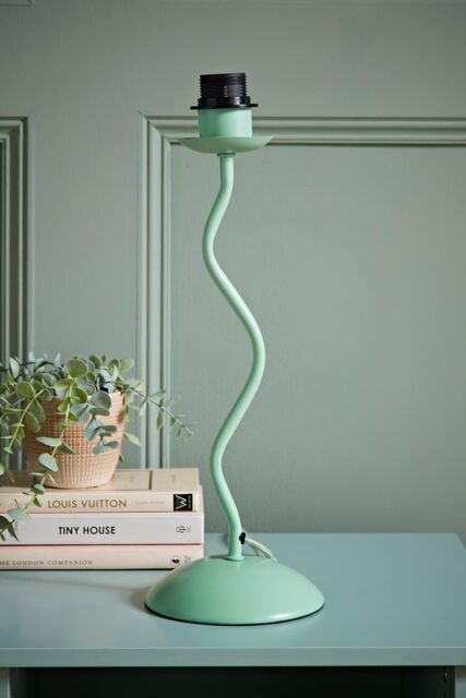 ValueLights Wiggle Moss Green Metal Table Lamp Base - image 1