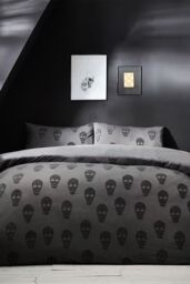 The Linen Yard Skulls Tufted 100% Cotton Duvet Cover Set in Charcoal - Size: Double - thumbnail 2